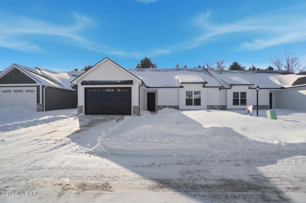 Photo of 2878 Autumn Lake Drive, Lima, OH 45801 (MLS # 309303)