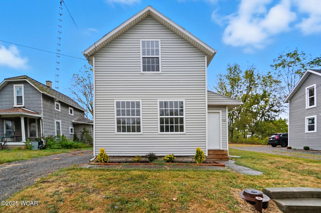 Photo of 865 E 4th Street, Lima, OH 45804 (MLS # 308317)