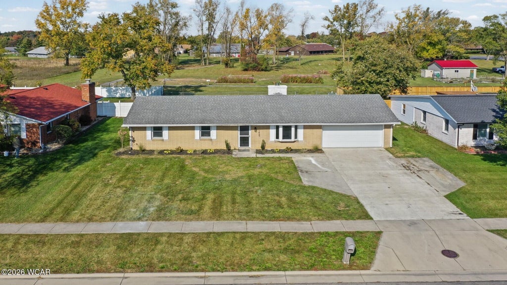Photo of 1400 Edgewood Drive, Lima, OH 45805 (MLS # 312041)
