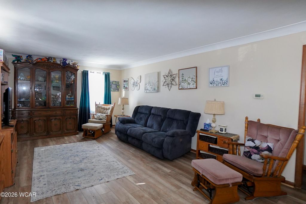 Photo of 724 Edith Avenue, Findlay, OH 45840 (MLS # 309331)