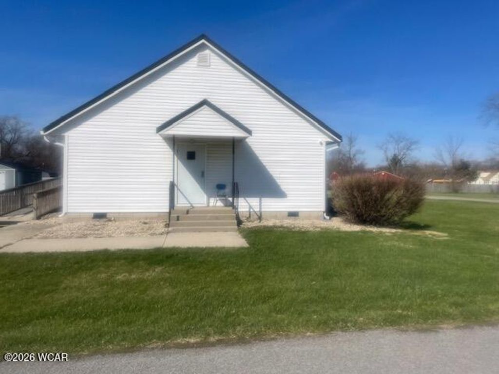 Photo of 1932 Charledon Avenue, Lima, OH 45804 (MLS # 309839)