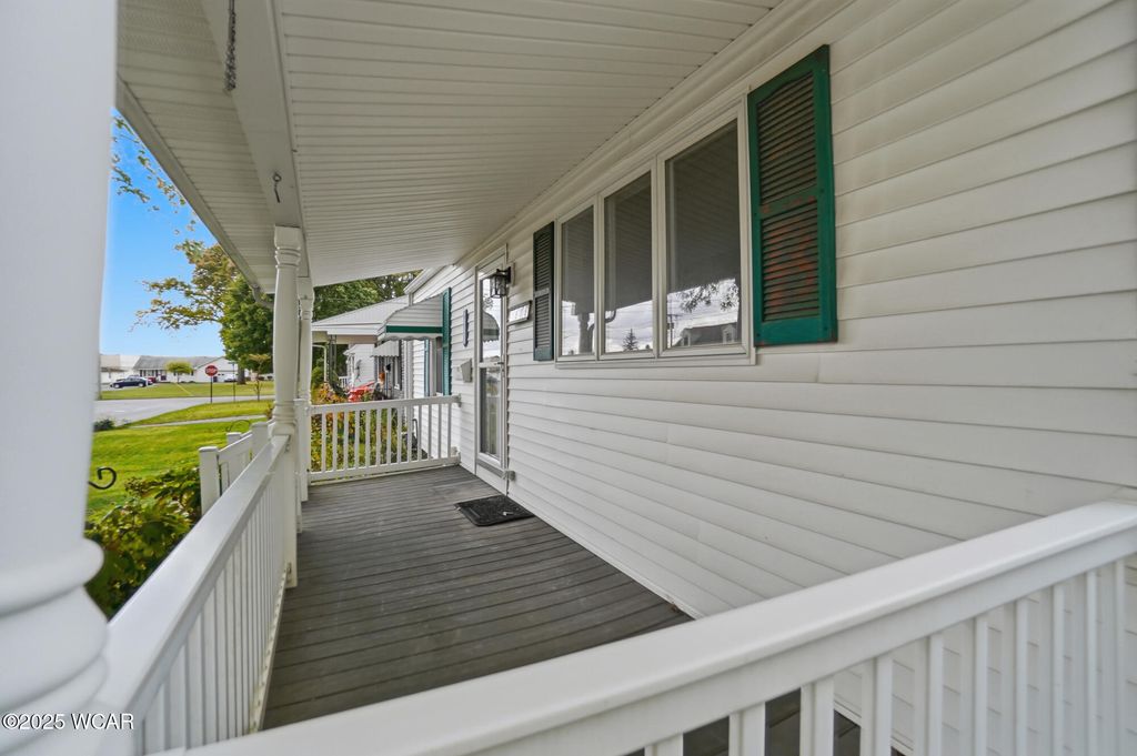 Photo of 676 Cortlandt Avenue, Lima, OH 45801 (MLS # 308651)