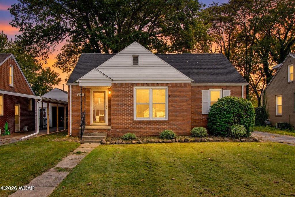 Photo of 2241 Lakewood Avenue, Lima, OH 45805 (MLS # 311810)