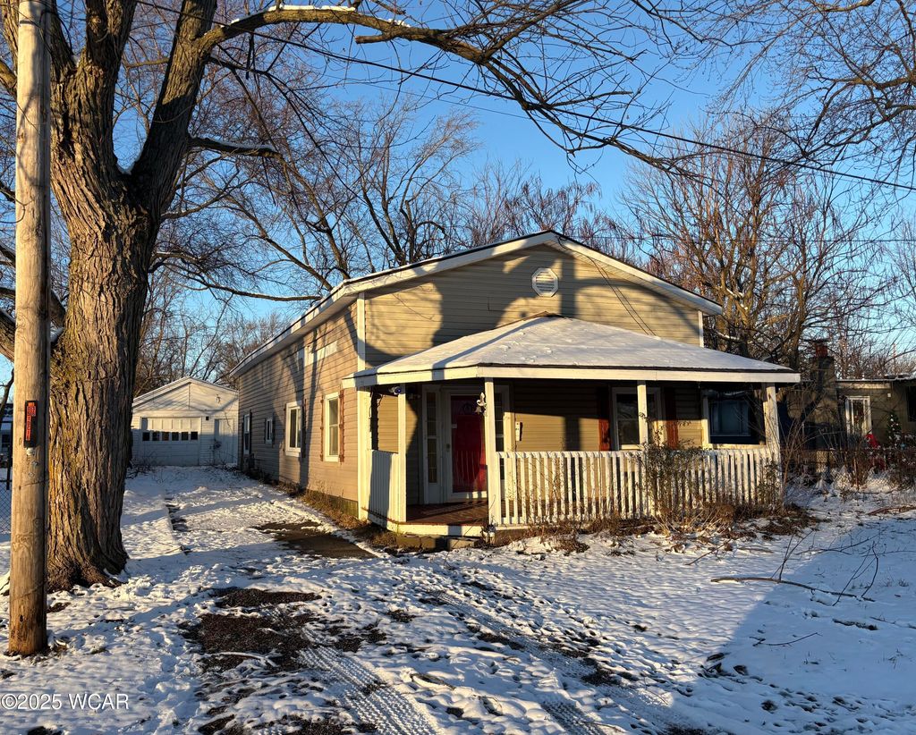 Photo of 711 Taylor Avenue Ave, Lima, OH 45801 (MLS # 308974)