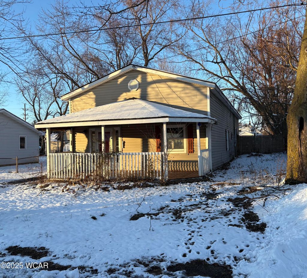 Photo of 711 Taylor Avenue Ave, Lima, OH 45801 (MLS # 308974)