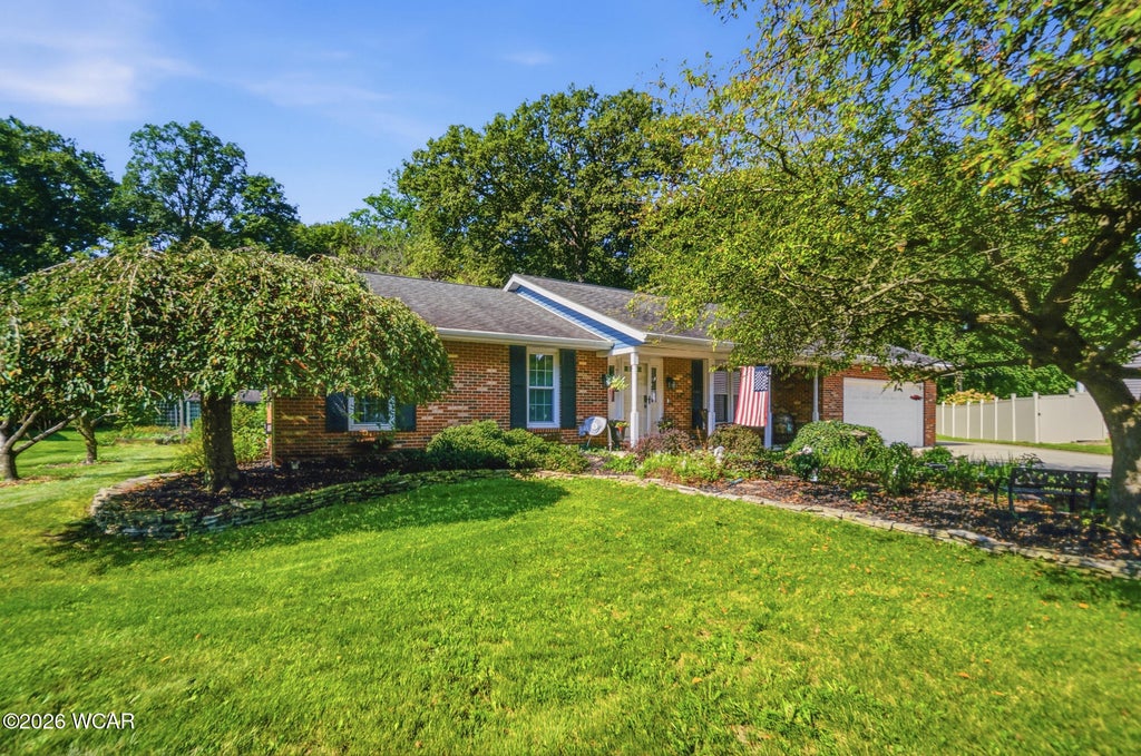Photo of 2507 Debbie Drive, Lima, OH 45807 (MLS # 311469)