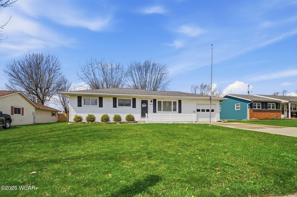 Photo of 815 N Blackhoof Street, Wapakoneta, OH 45895 (MLS # 309870)