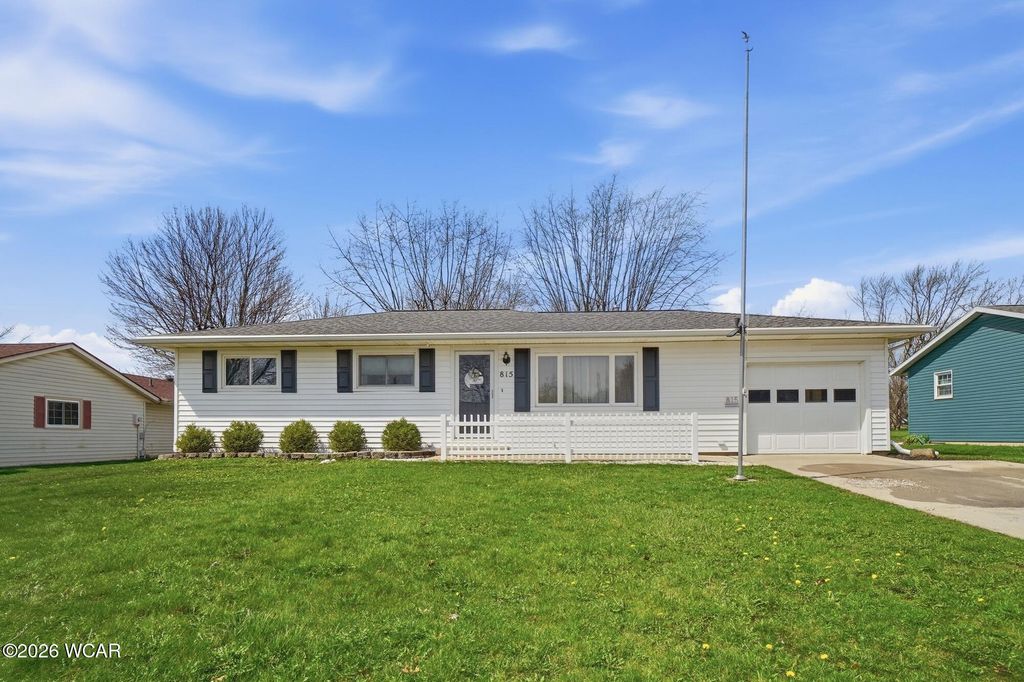 Photo of 815 N Blackhoof Street, Wapakoneta, OH 45895 (MLS # 309870)