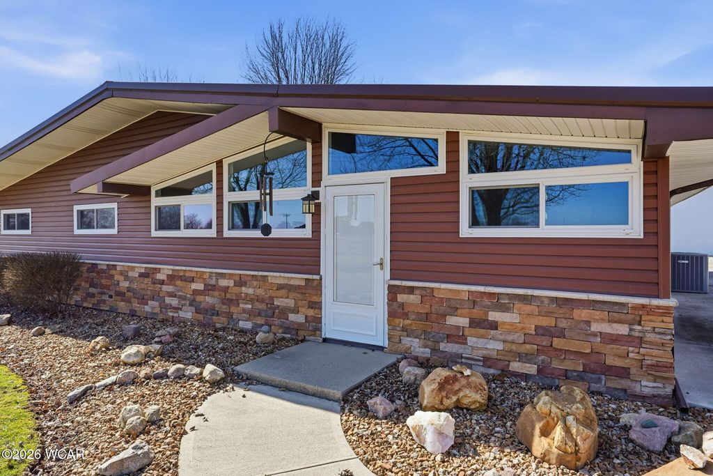 Photo of 11925 County Road 175, Kenton, OH 43326 (MLS # 309554)