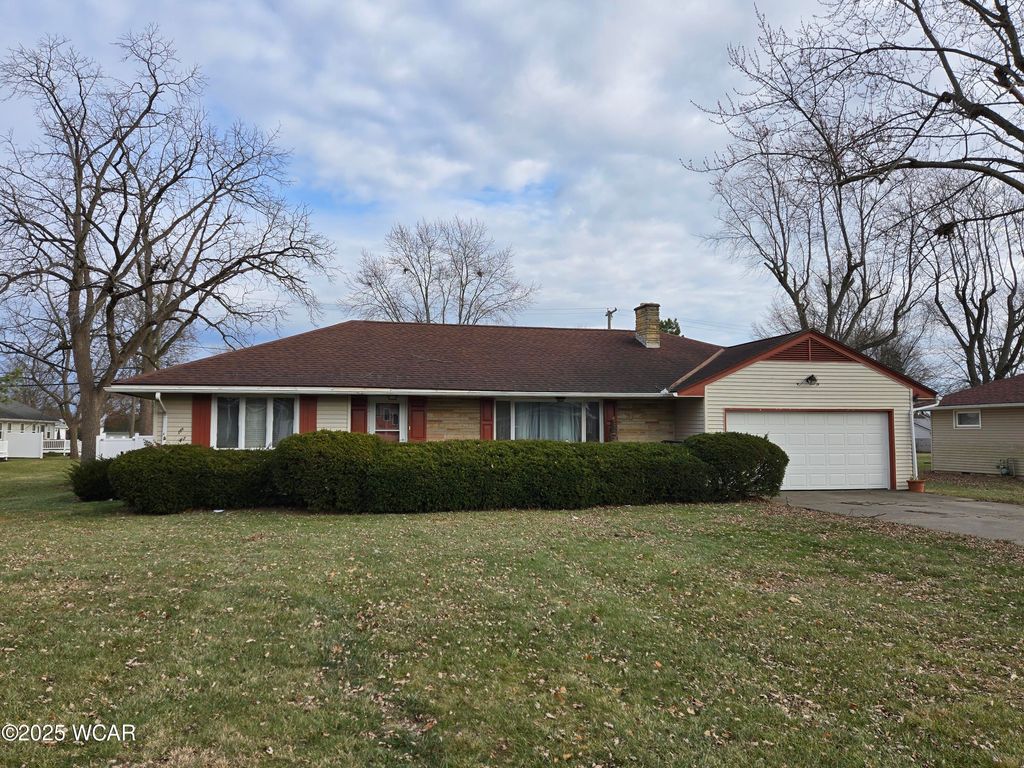 Photo of 916 S Main Street, Ada, OH 45810 (MLS # 309108)
