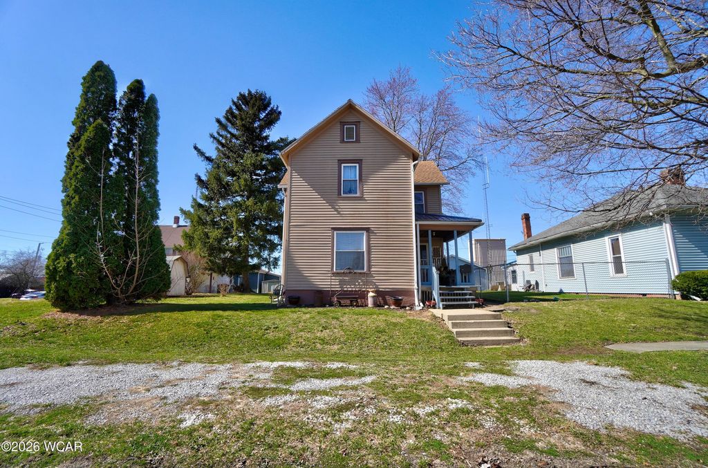 Photo of 226 S Wayne Street, Kenton, OH 43326 (MLS # 309632)