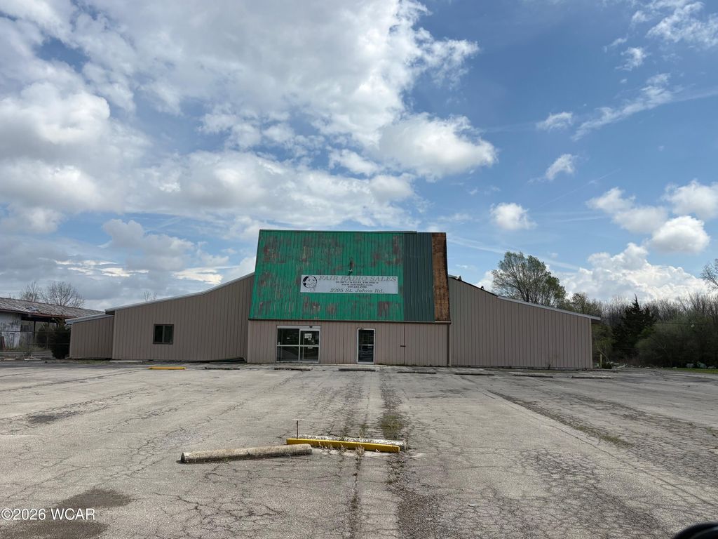 Photo of 2395 Saint Johns Road, Lima, OH 45804 (MLS # 309949)