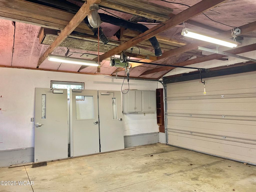 Photo of 3142 Spencerville Road, Lima, OH 45805 (MLS # 306813)