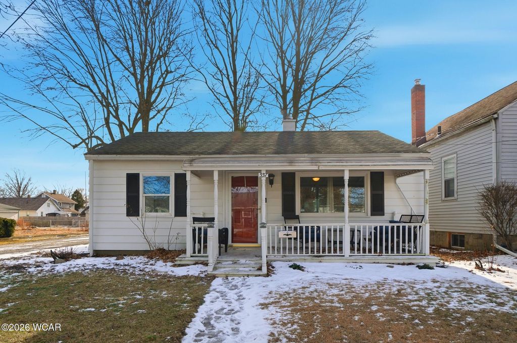 Photo of 557 W Ashton Avenue, Lima, OH 45801 (MLS # 309266)