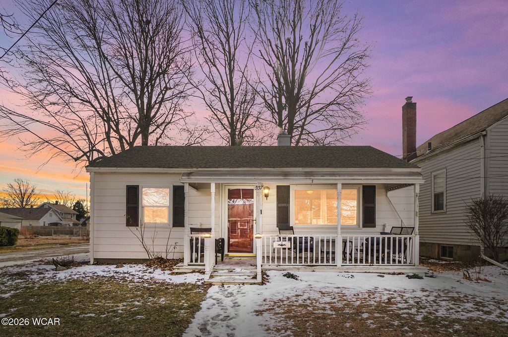 Photo of 557 W Ashton Avenue, Lima, OH 45801 (MLS # 309266)