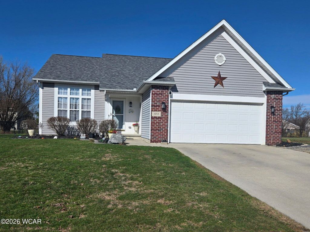 Photo of 1958 Olympia Circle, Lima, OH 45805 (MLS # 309655)