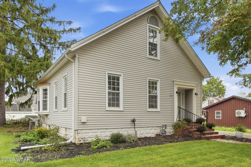 Photo of 223 W Maple Avenue, Van Wert, OH 45891 (MLS # 311734)