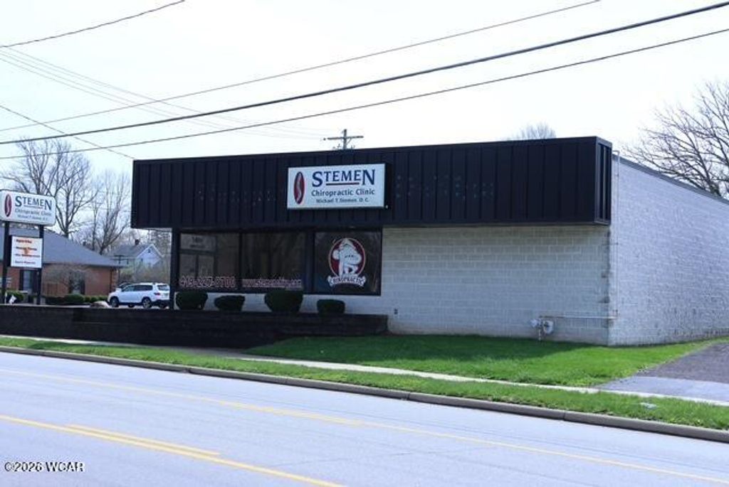 Photo of 1601 Allentown Road, Lima, OH 45805 (MLS # 309452)