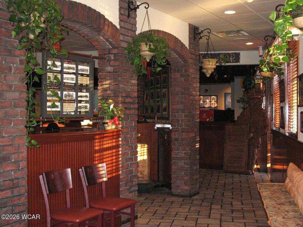 Photo of 1507 Harding Highway, Lima, OH 45804 (MLS # 309515)