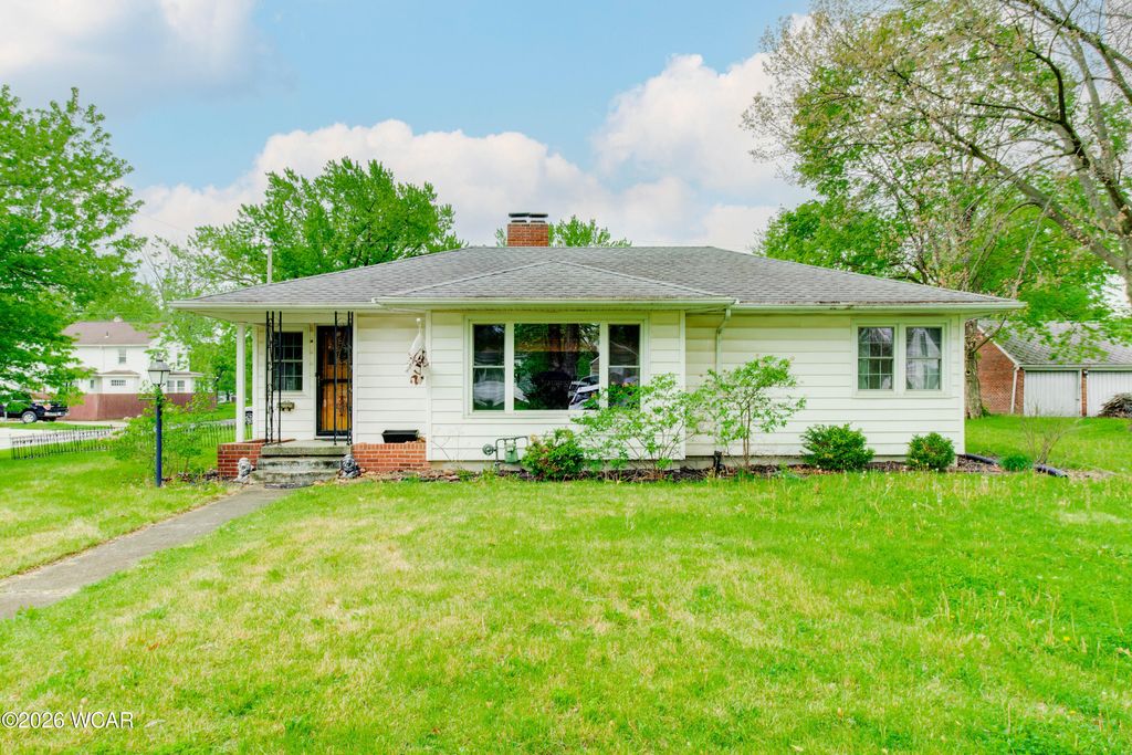 Photo of 501 W O'Connor Avenue, Lima, OH 45801 (MLS # 310097)