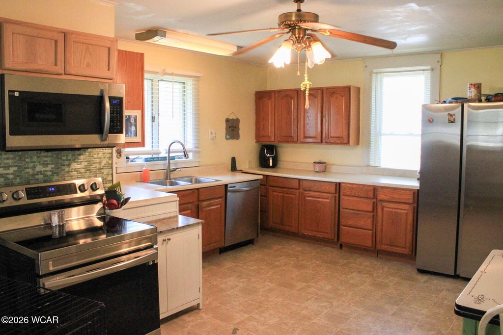 Photo of 503 North Street, Wapakoneta, OH 45895 (MLS # 311584)