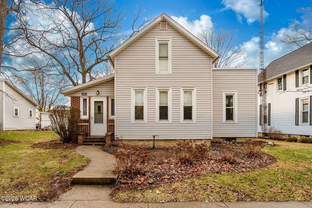 Photo of 151 S Lawn Avenue, Bluffton, OH 45817 (MLS # 309625)