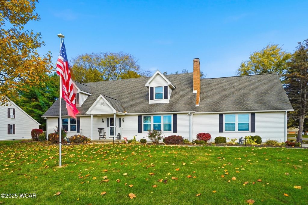 Photo of 3650 Redbud Lane, Lima, OH 45806 (MLS # 308747)