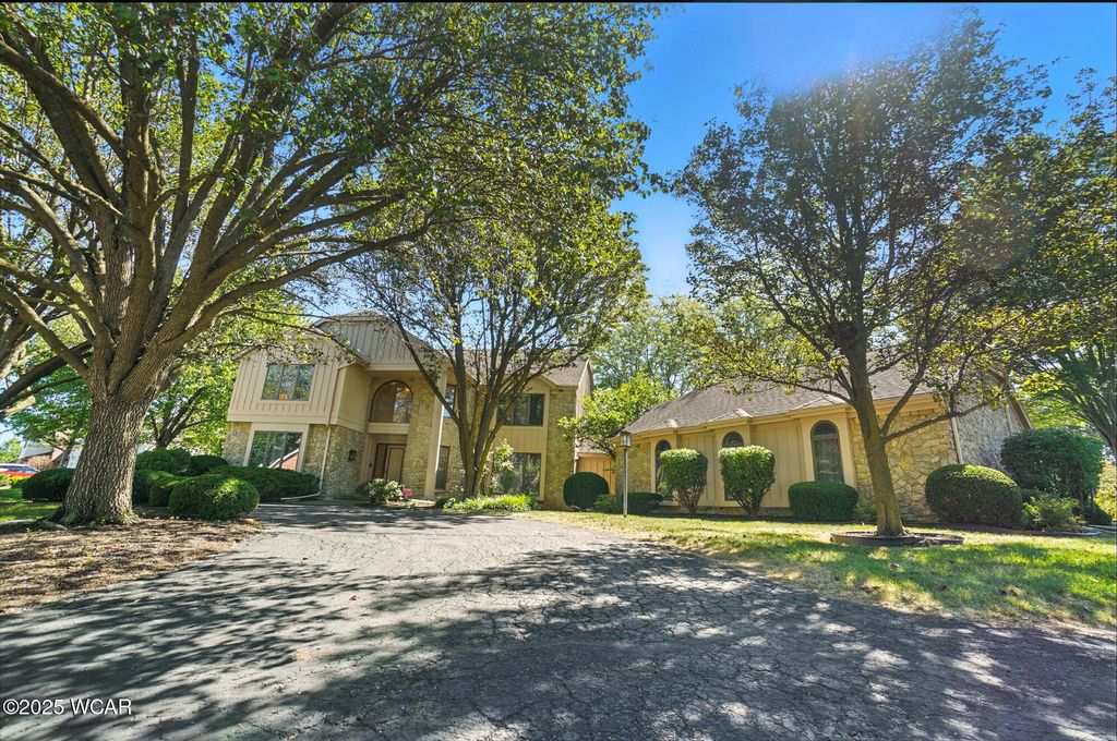 Photo of 845 Atalan Trail, Lima, OH 45805 (MLS # 308092)