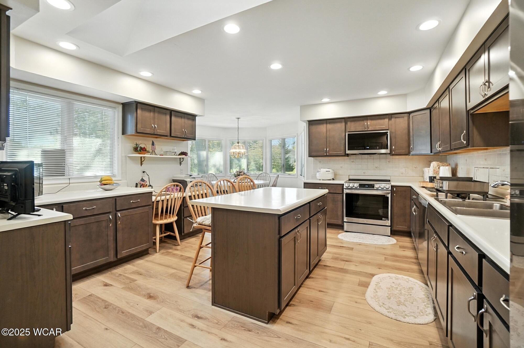 Lima, Ohio 45805, United States, 5 Bedrooms Bedrooms, ,5 BathroomsBathrooms,Residential,Active,199891