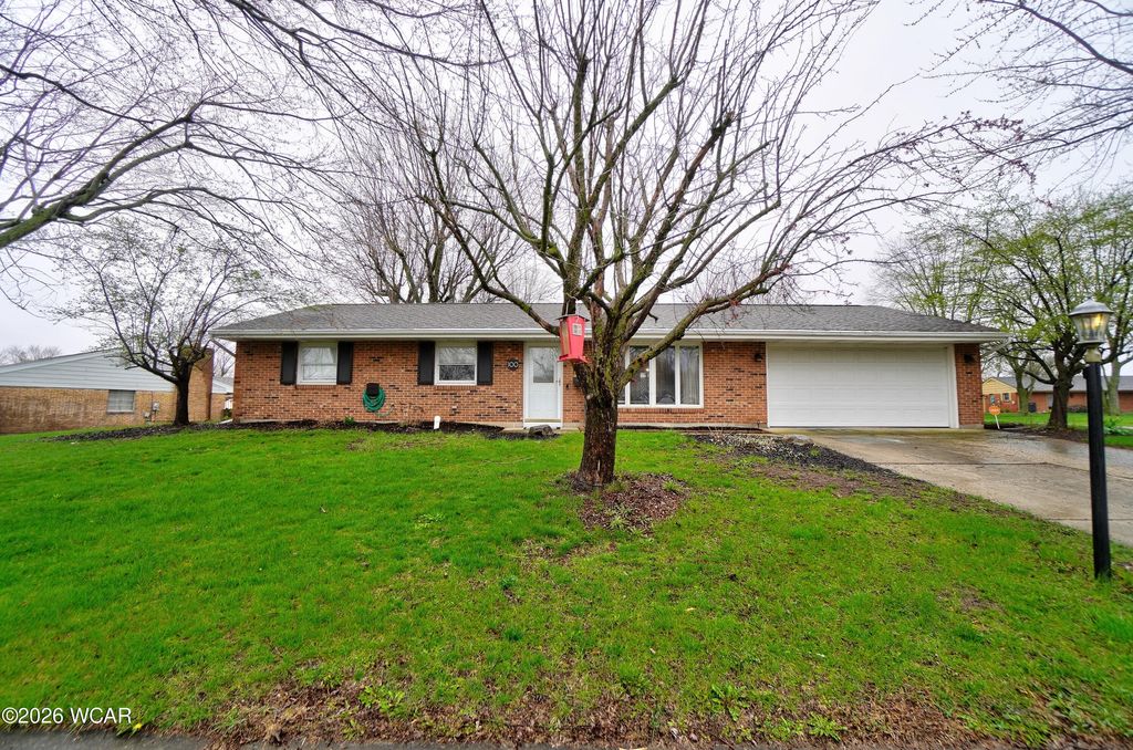 Photo of 100 Burlington Place, Lima, OH 45805 (MLS # 309895)