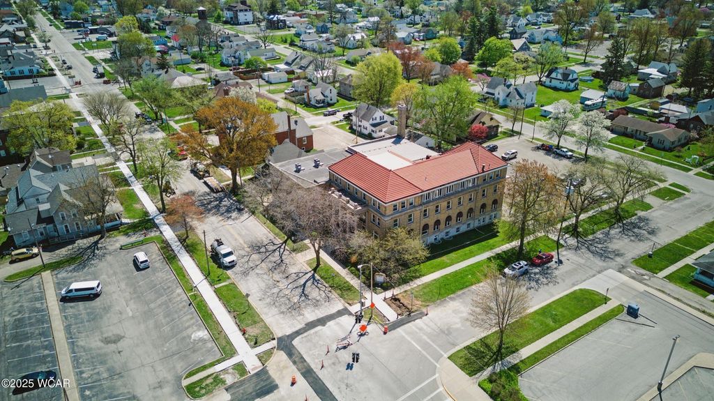 Photo of 408 E Main Street, Van Wert, OH 45891 (MLS # 306926)