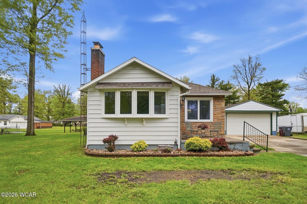Photo of 716 Ruth Avenue, Lima, OH 45801 (MLS # 310154)