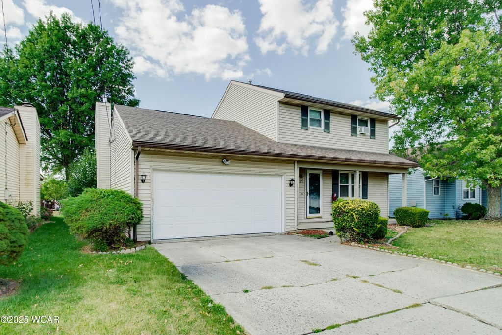 Photo of 2371 Mandolin Drive, Lima, OH 45801 (MLS # 308381)