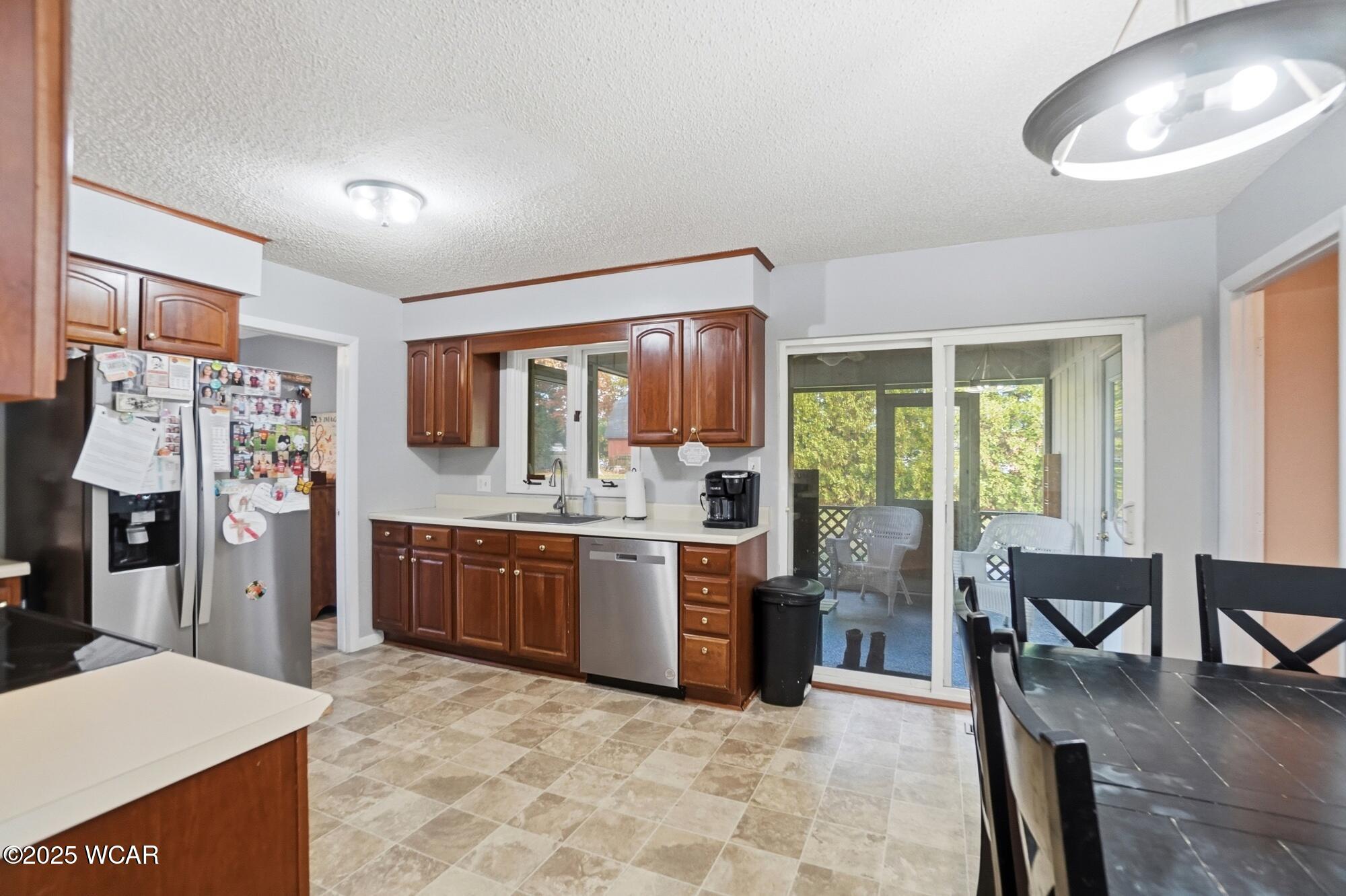 Lima, Ohio 45806, United States, 3 Bedrooms Bedrooms, ,2 BathroomsBathrooms,Residential,Active,238398