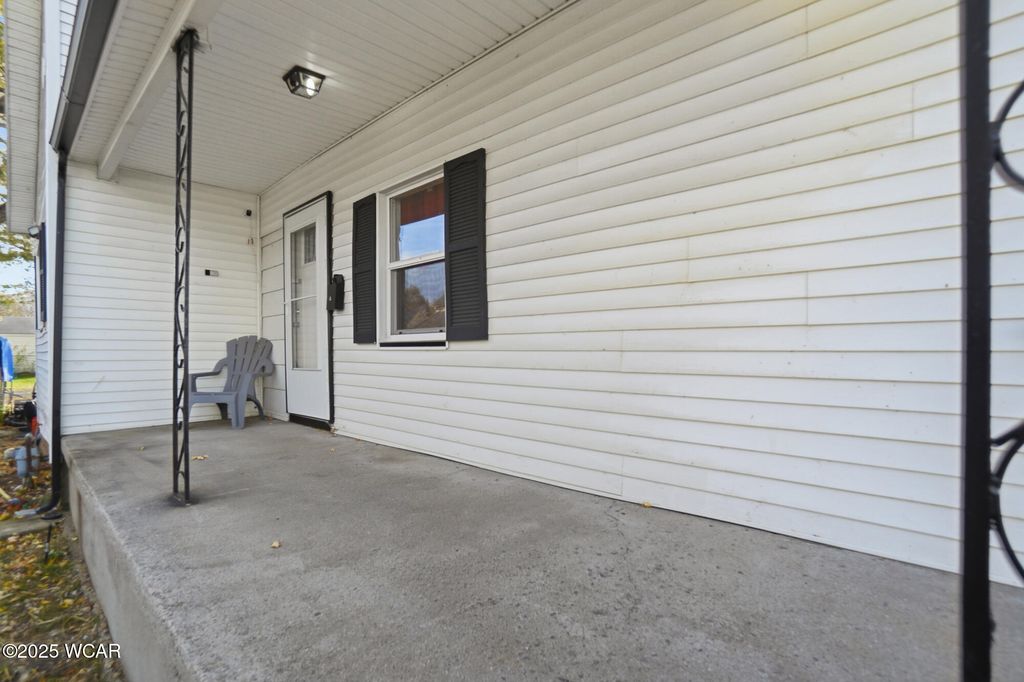 Photo of 711 W Kibby Street, Lima, OH 45804 (MLS # 308497)