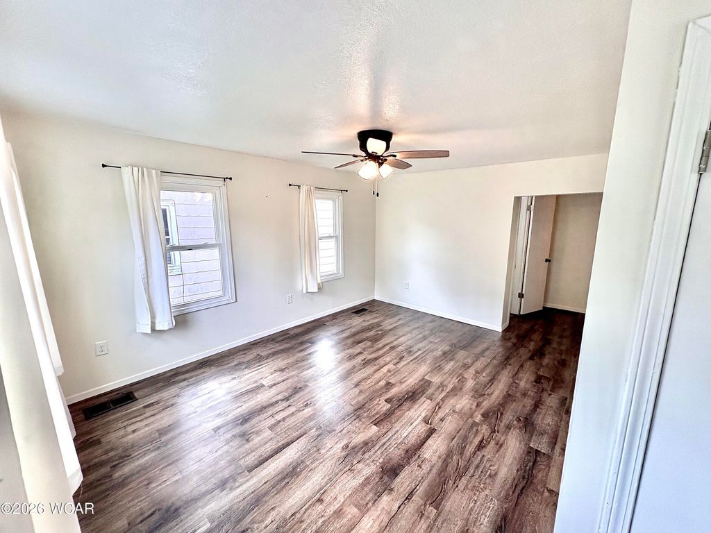 Photo of 923 Burch Avenue, Lima, OH 45801 (MLS # 310138)