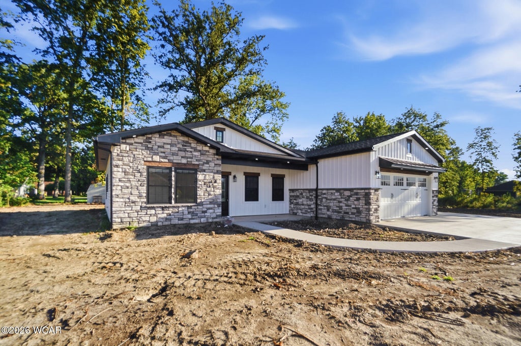 Photo of 164 Dealey Drive, Convoy, OH 45832 (MLS # 311551)