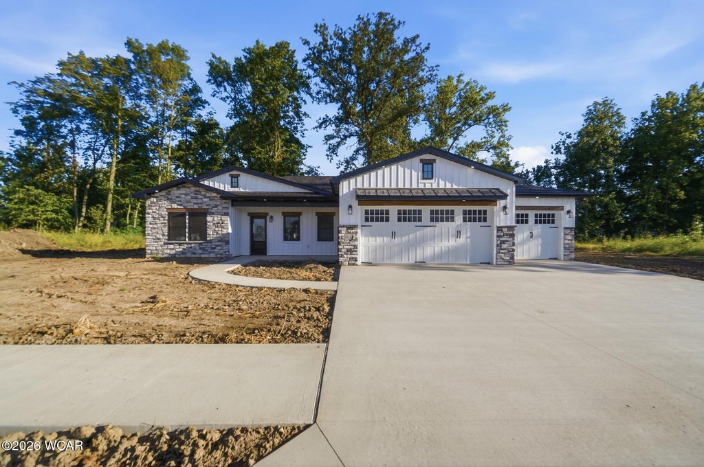 Photo of 164 Dealey Drive, Convoy, OH 45832 (MLS # 311551)