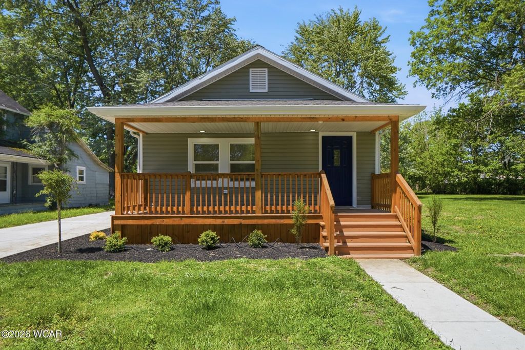 Photo of 1424 S Union Street, Lima, OH 45804 (MLS # 310331)