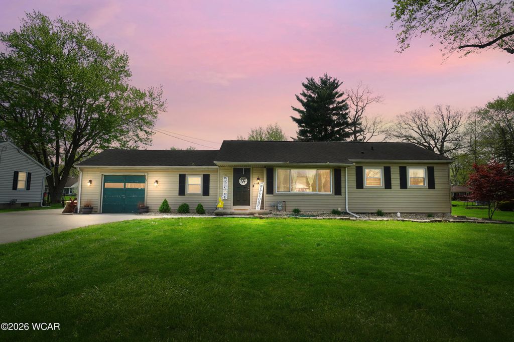 Photo of 1725 Jo Jean Road, Lima, OH 45806 (MLS # 309953)