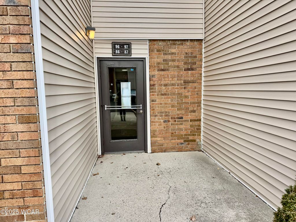 Photo of 2275 N Cable Road, Lima, OH 45807 (MLS # 309047)