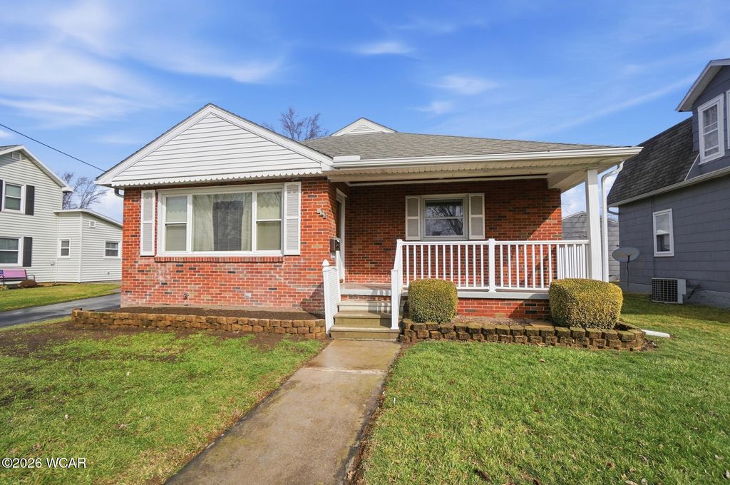 Photo of 120 W Melrose Avenue, Findlay, OH 45840 (MLS # 309640)