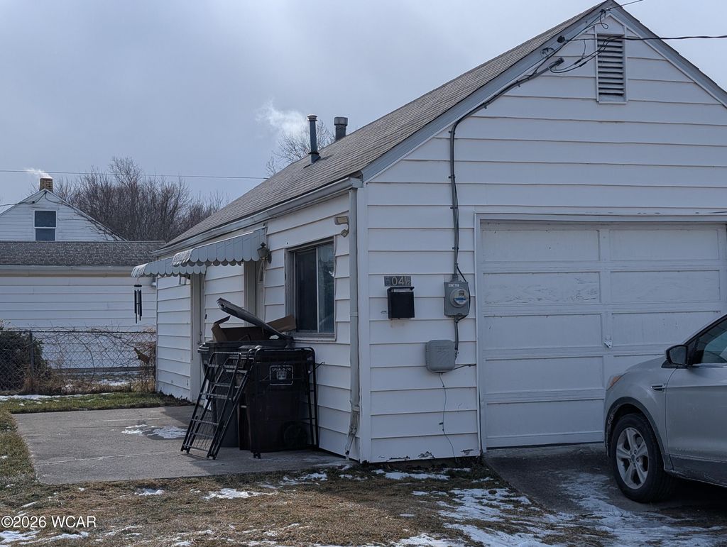 Photo of 504 S Shawnee Street, Lima, OH 45804 (MLS # 309293)