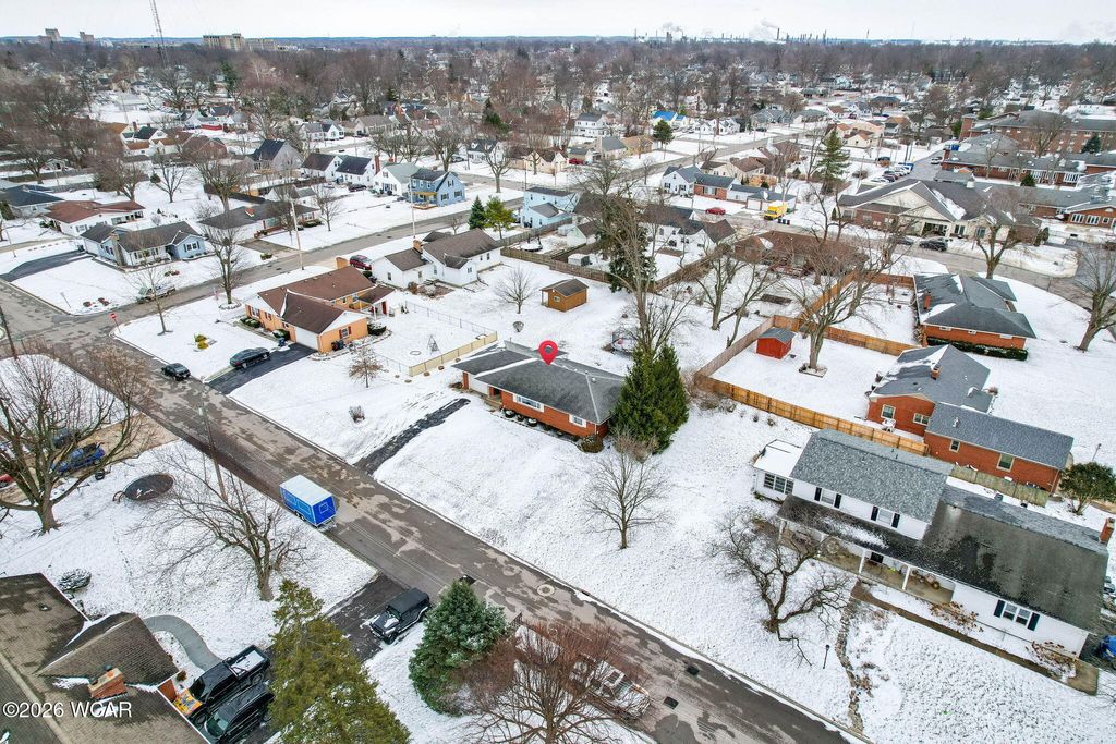 Photo of 1605 Hazel Avenue, Lima, OH 45805 (MLS # 309555)