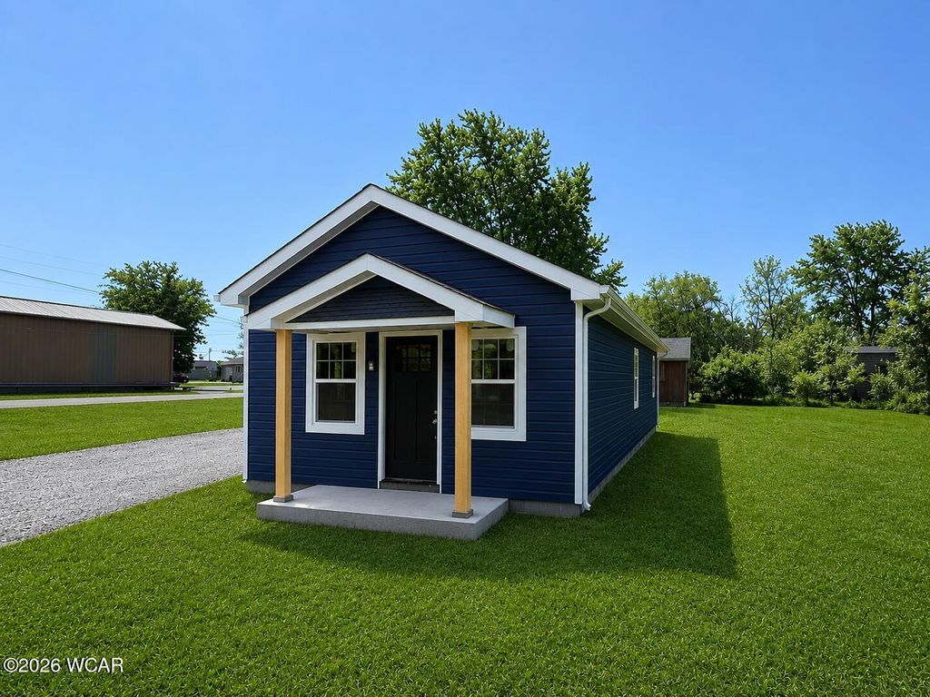 Photo of 1308 E 4th Street, Lima, OH 45804 (MLS # 310183)