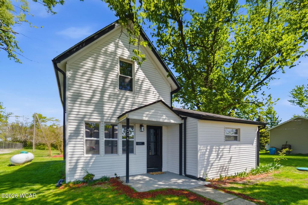 Photo of 206 W Perry Street, Grover Hill, OH 45849 (MLS # 310121)
