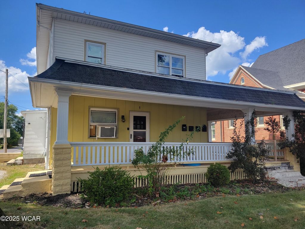 Photo of 211 S Main Street, Ada, OH 45810 (MLS # 308570)