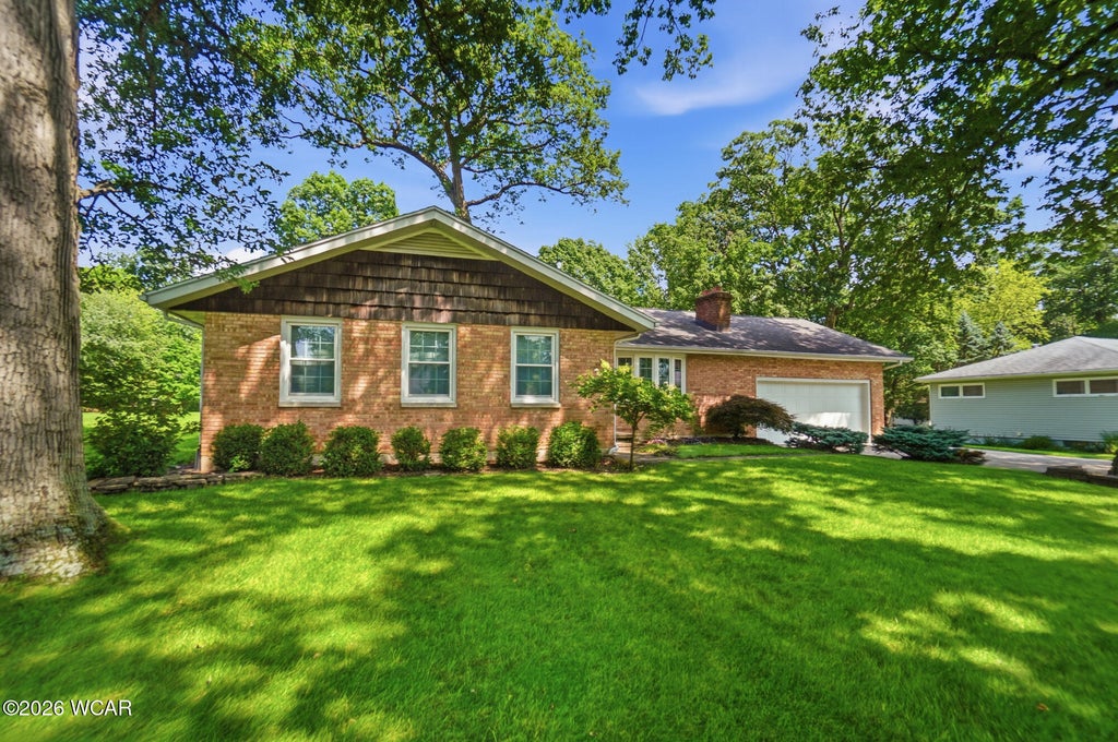 Photo of 3700 Groves Road, Lima, OH 45805 (MLS # 311262)