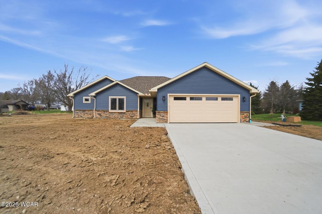 Photo of 116 Dealey Drive, Convoy, OH 45832 (MLS # 309787)