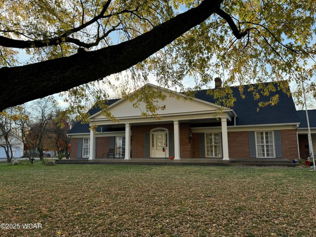 Photo of 777 Maydoll Drive, Kenton, OH 43326 (MLS # 308375)